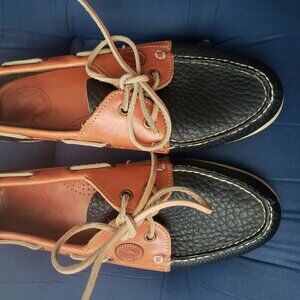 Dooney & Bourke